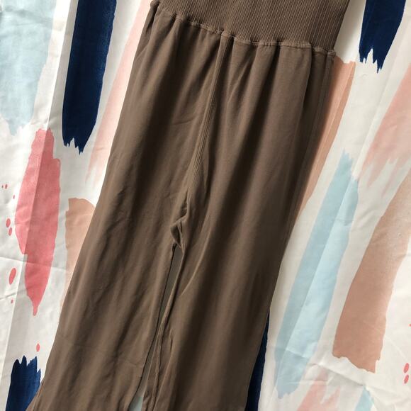 NWOT Free People Movement Good Karma Flared Onesie in Brown Size XS/S - Picture 4 of 11